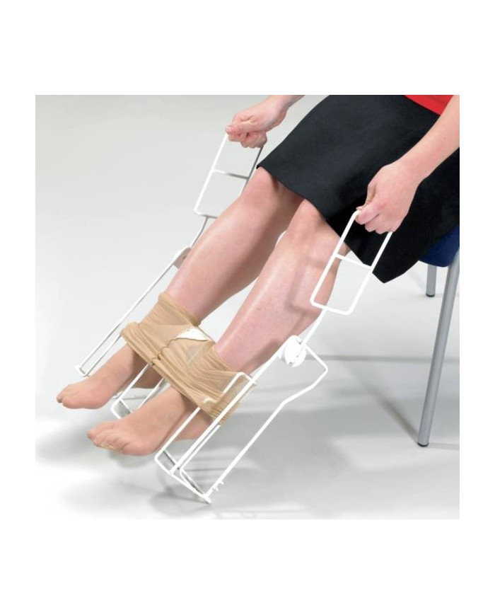 Enfile-collants métal avec poignées