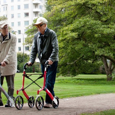 Déambulateur Let s Fly de TRUST CARE.  Rollator.
