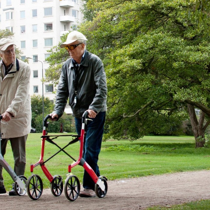 Déambulateur Let s Fly de TRUST CARE.  Rollator.