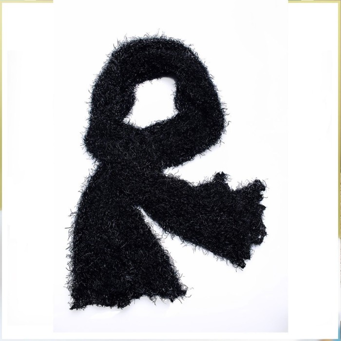 Echarpe tube noire en polyester